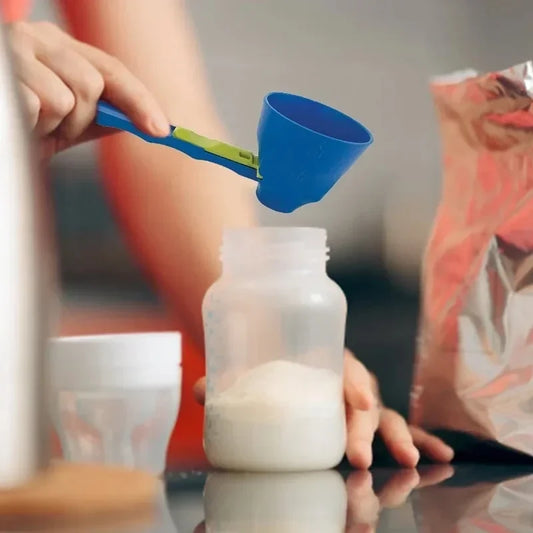 No-Spill Powder Scoop