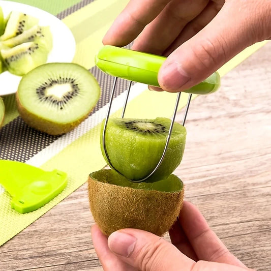 Kiwi Slicer and Scooping Tool